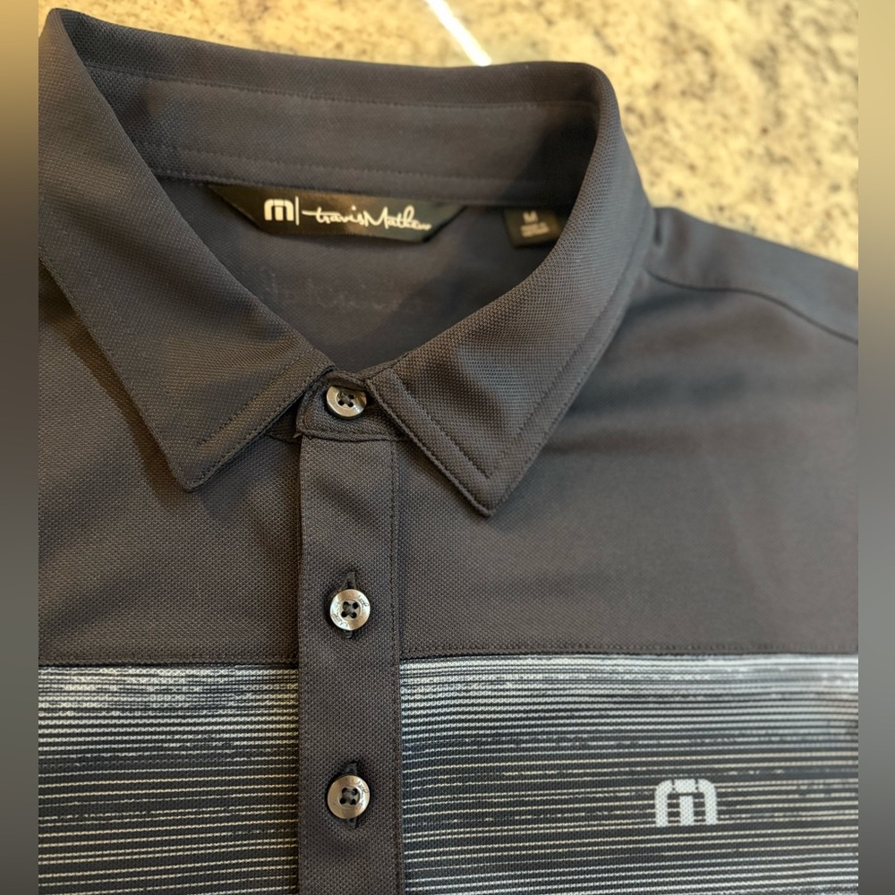 Travis Mathew Dark Navy Polo Size Medium - Picture 2 of 4